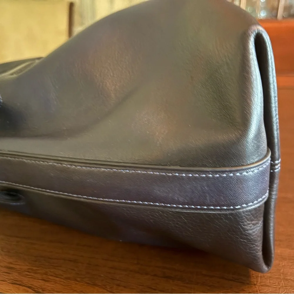 Coach  Empire 40 Carryall bag in Navy - Picture 9 of 14